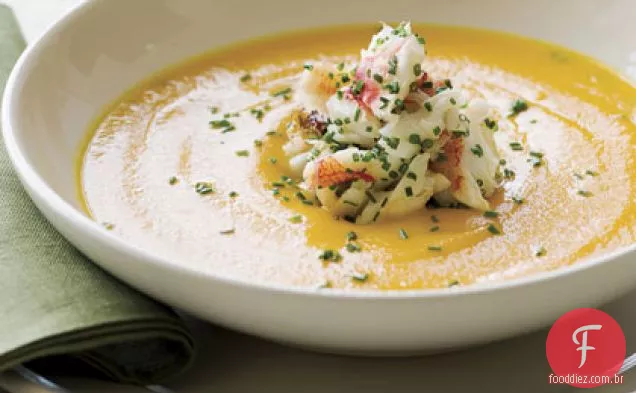 Sopa de cenoura com caranguejo Dungeness
