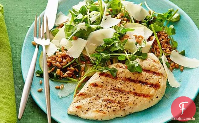 Frango grelhado com espelta, Pêra e salada de agrião