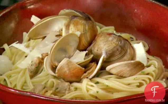 Linguine com molho de molusco Branco