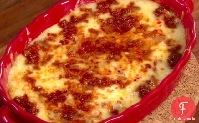 Queijo assado com chouriço