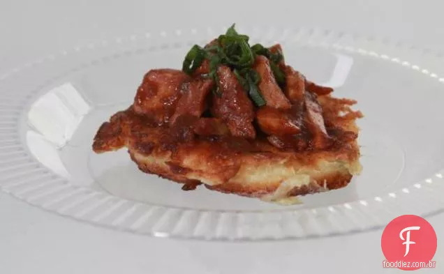 Scallion Blini com frango em molho Tandoori para churrasco