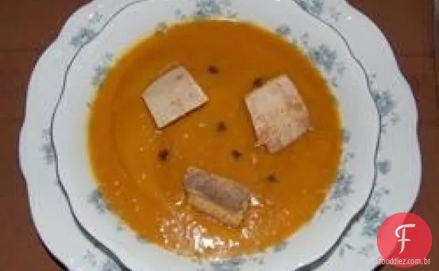 Sopa De Abóbora Assada Infundida Com Chocolate