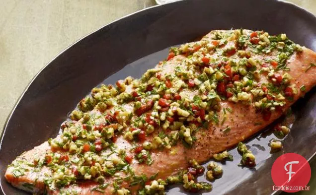Salmão Assado Com Sabor De Noz-Pimenta