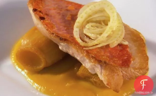 Erva-Doce refogada e peixes-lagoa capturados na linha