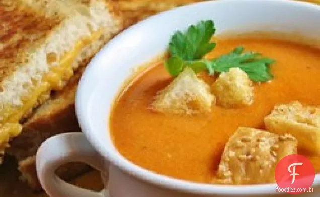 Sopa De Manjericão Com Tomate Chipotle Defumado