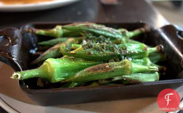Bhindi Masala: Vamos Conversar sobre quiabo