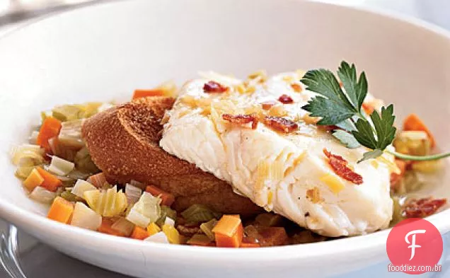 Alabote escalfado com vinagrete de Bacon quente