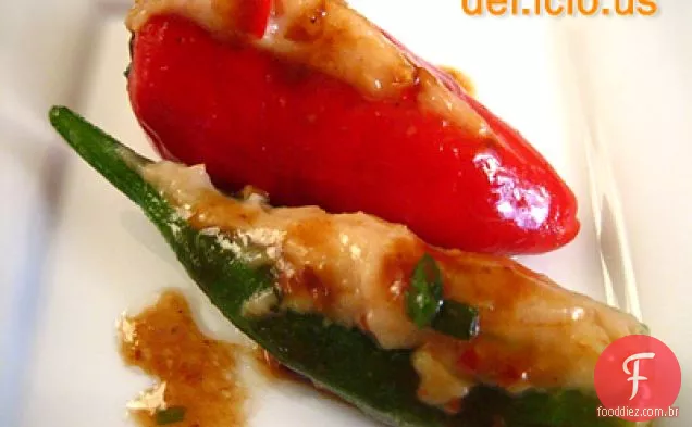 Yong Tow Foo / yong Tau Fu (tofu recheado, Chili, quiabo com peixe P