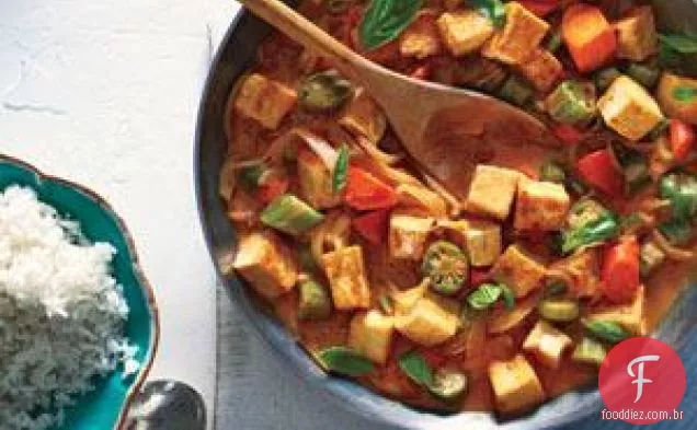 Tofu E Curry Vegetal Com Arroz
