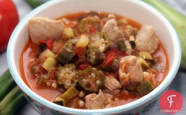 Guisado De Legumes E Frango De Verão