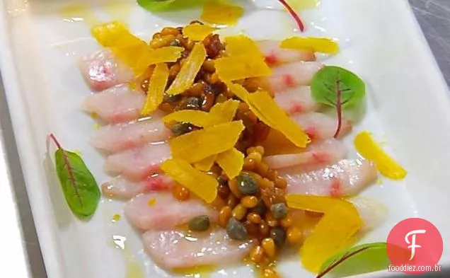Cobia curada com sabor de pinhão torrado