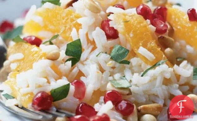 Salada de laranja-Basmati com pinhões e sementes de romã