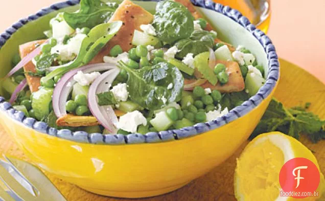 Pão Pita e salada de ervilha