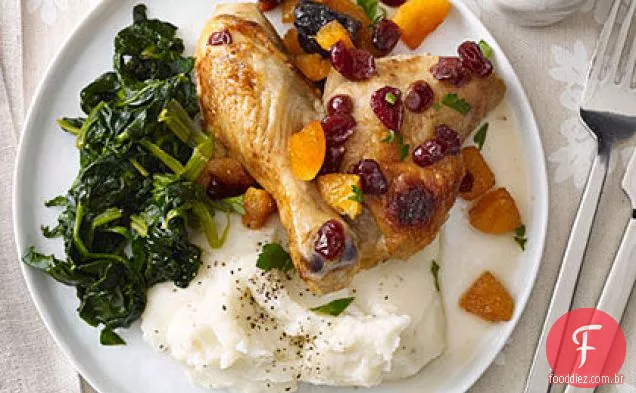 Frango assado com frutas secas
