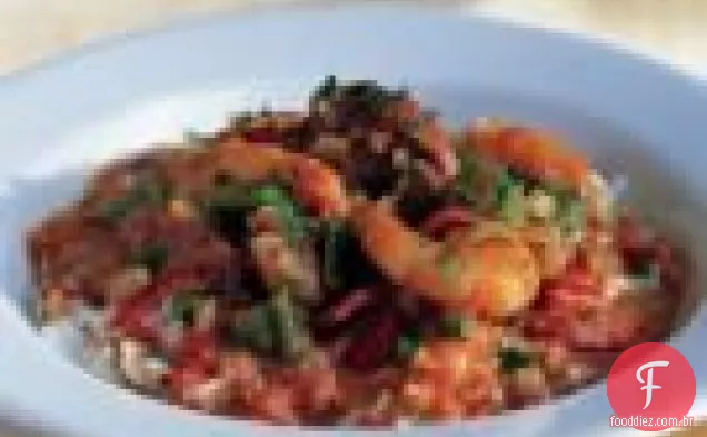 Frutos Do Mar Picantes E Salsicha Gumbo