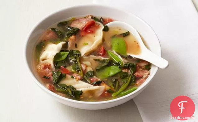 Sopa de bolinho com Bacon e ervilhas