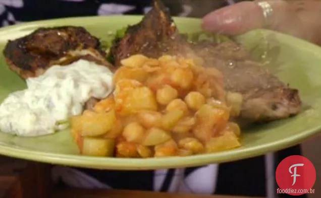 Grão de bico cozido com tomate e abobrinha