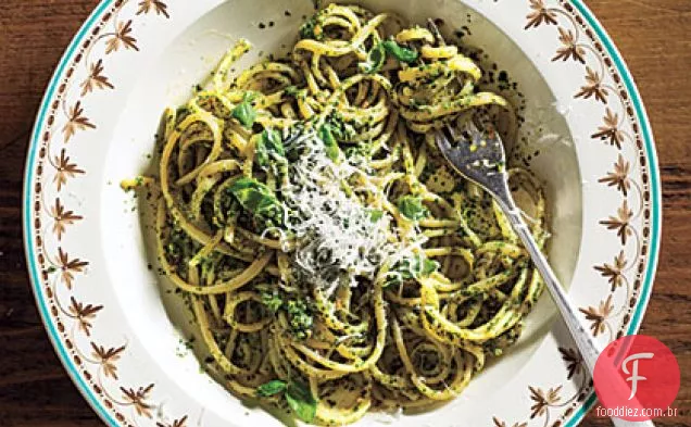 Linguine com espinafre-Pesto De Ervas