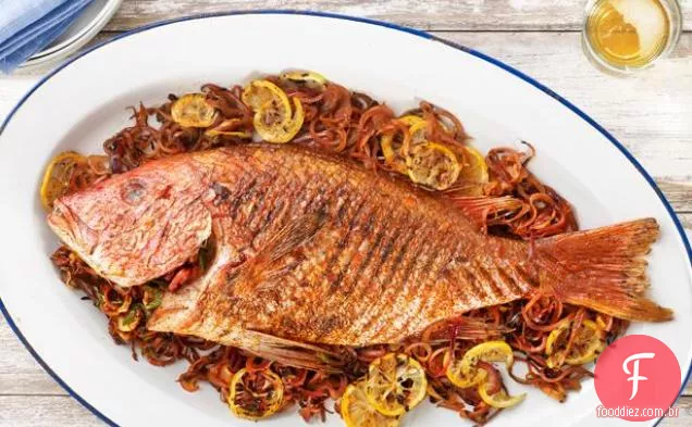 Peixe Grelhado Ao Estilo Espanhol