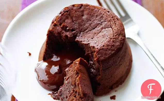 Bolo De Manteiga De Amendoim Com Chocolate Melty Para Uma Menina