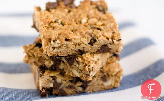 Barras Da Granola Da Microplaqueta Do Chocolate Da Manteiga De Amendoim