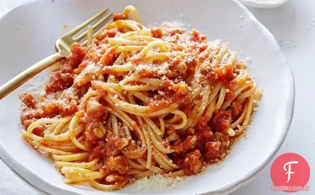 Linguine com frango Ragu