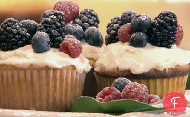 Cupcakes de aniversário Polenta com cobertura de Mascarpone