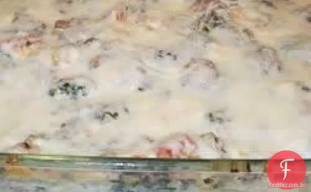 Lasanha cremosa de salsicha e espinafre