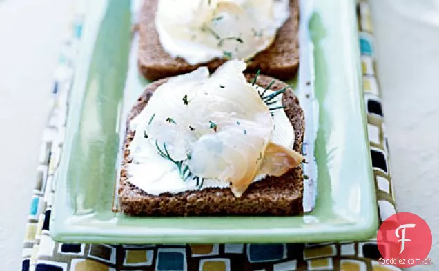 Gravlax De Alabote Curado Com Erva-Doce