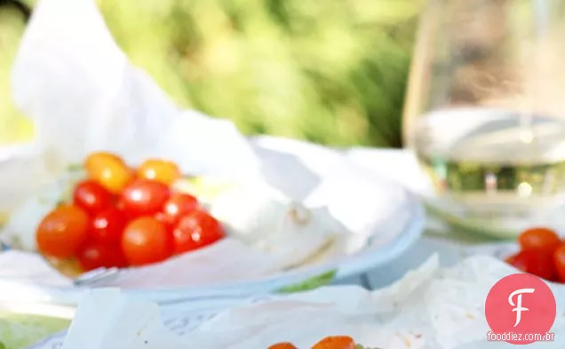 Capim-Limão E Linguado De Tomate Cereja Em Papillote