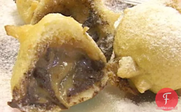 Massa De Biscoito De Chocolate Frito