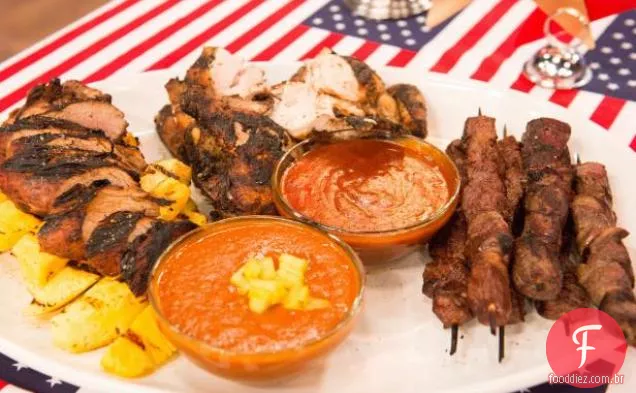 Carnes grelhadas e molhos