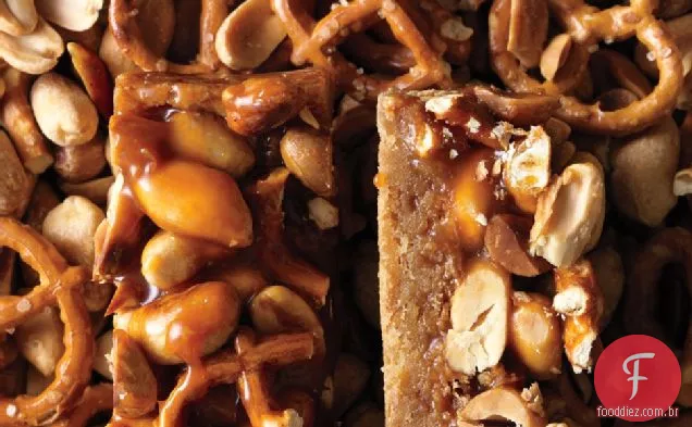 Butterscotch Blondie Bars com Caramelo De Amendoim-pretzel