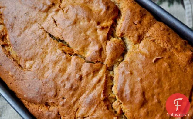 Pão De Banana Com Manteiga De Amendoim