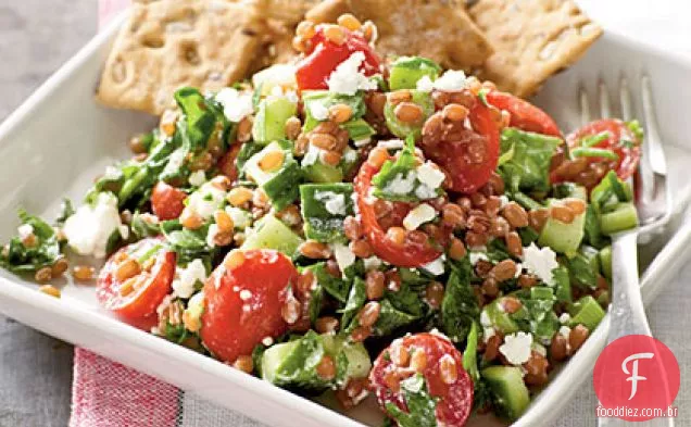 Salada de baga de trigo com queijo de cabra