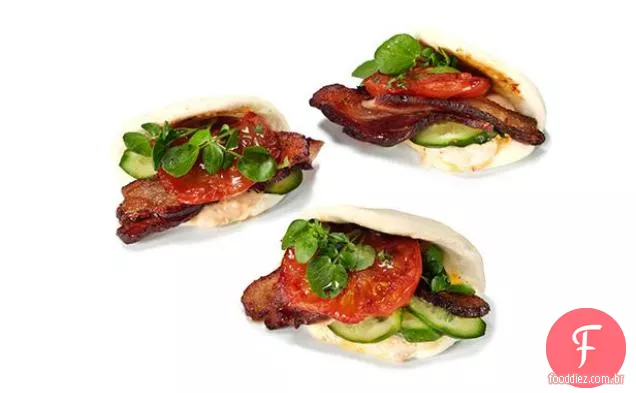 Pãezinhos BLT asiáticos com maionese Chilena