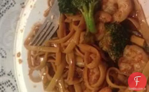 Camarão Rápido Lo Mein