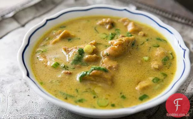 Frango Amendoim Curry