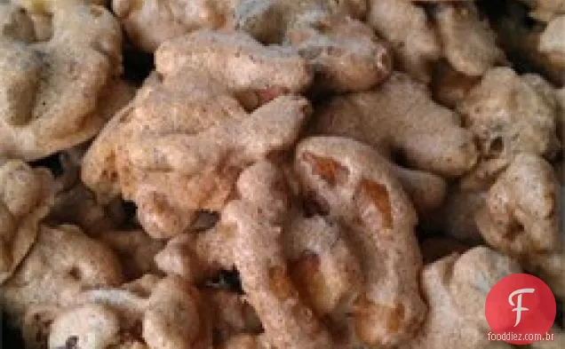 Nozes De Canela Com Crosta