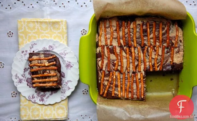 Chocolate Manteiga De Amendoim Pretzel Brownies