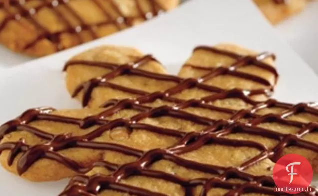 Biscoitos cortados com manteiga de amendoim