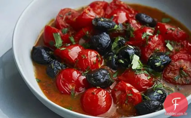 Tomate cereja com azeitonas