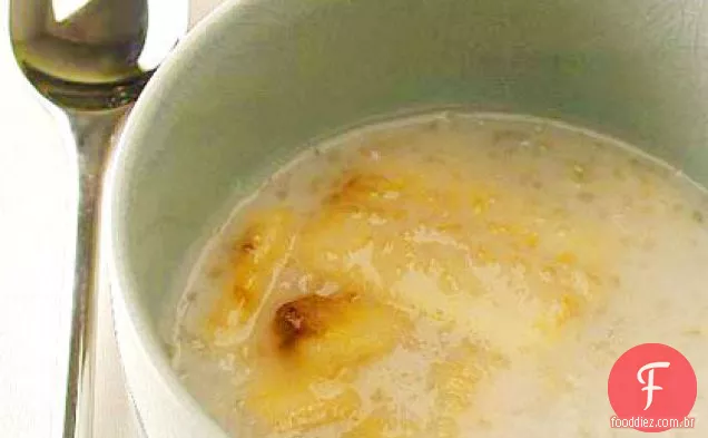 Sopa de Tapioca de coco doce com Bananas (Che Chuoi)