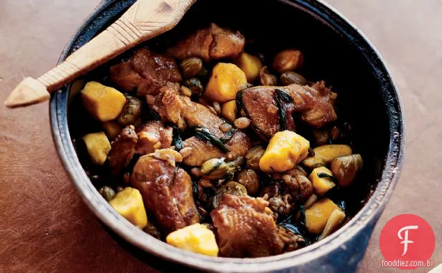 Ensopado de frango e amendoim