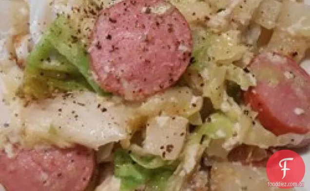 Repolho Menonita Batata Kielbasa Assar