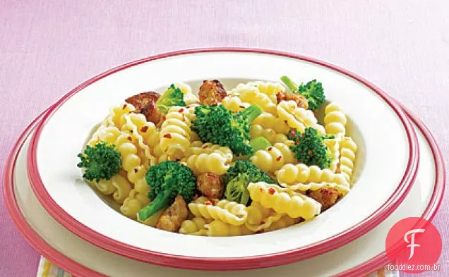 Cavatelli com brócolis e Salsicha
