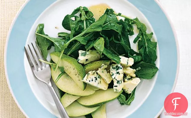 Salada de rúcula e pêra com vinagrete de bordo