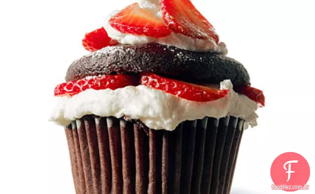Chloe Vegan Chocolate Morango Shortcake Cupcakes