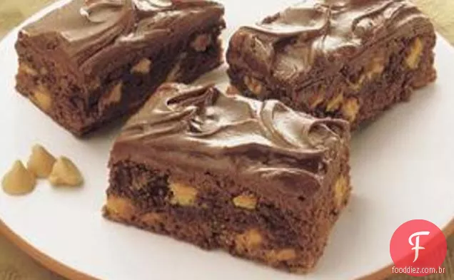 Brownies Irresistíveis Da Microplaqueta Da Manteiga De Amendoim
