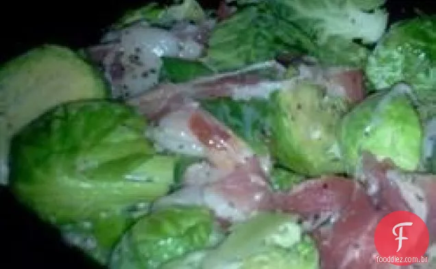 Couve de Bruxelas assada de bordo com Bacon